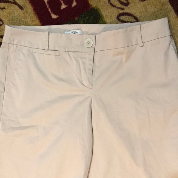 NWOT Gorgeous loft shorts size 10 - Picture 2 of 7